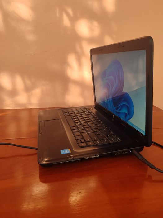 Ноутбук HP 2000 Pentium 2020M / RAM 4 GB / HDD 500 GB