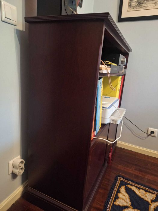 Pequena estante estilo inglês