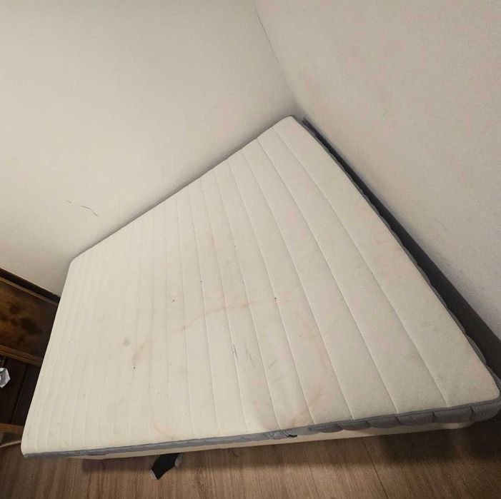 Cama de Casal com Colchão Incluído ou separado