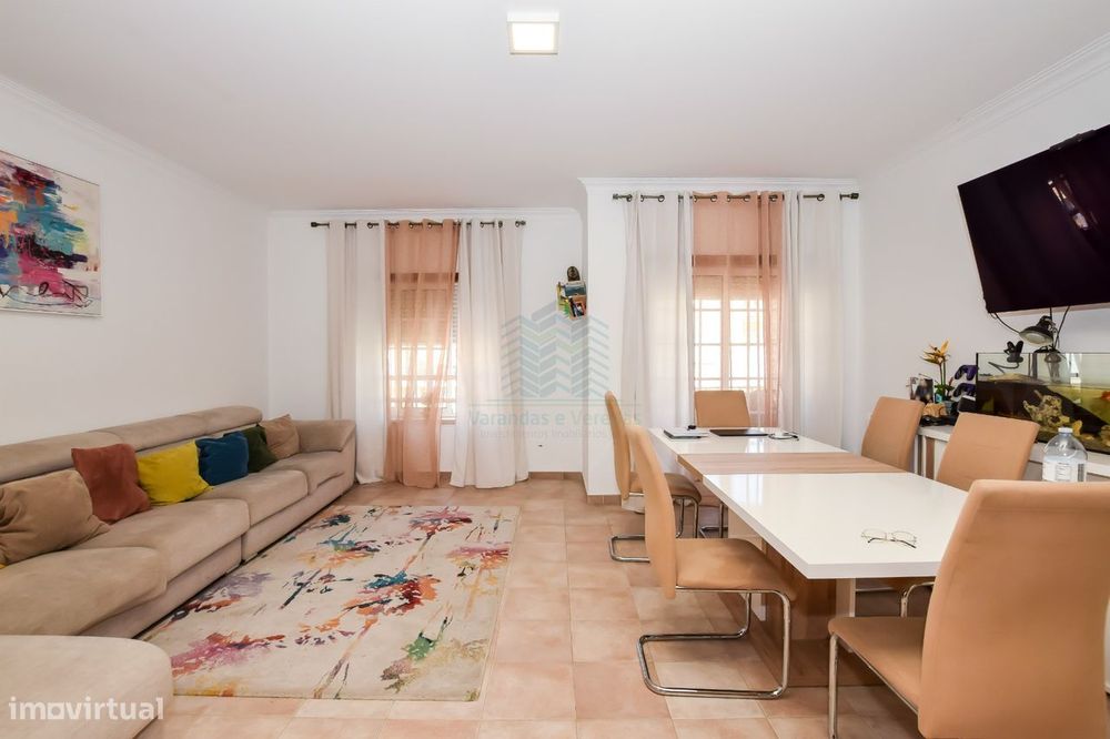 Apartamento T3 com Garagem e Arrecadação - Torres Novas