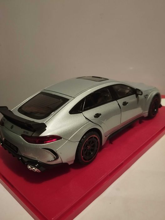 Модель Mercedes Benz AMG GT Brabus Rocket 900 1/24