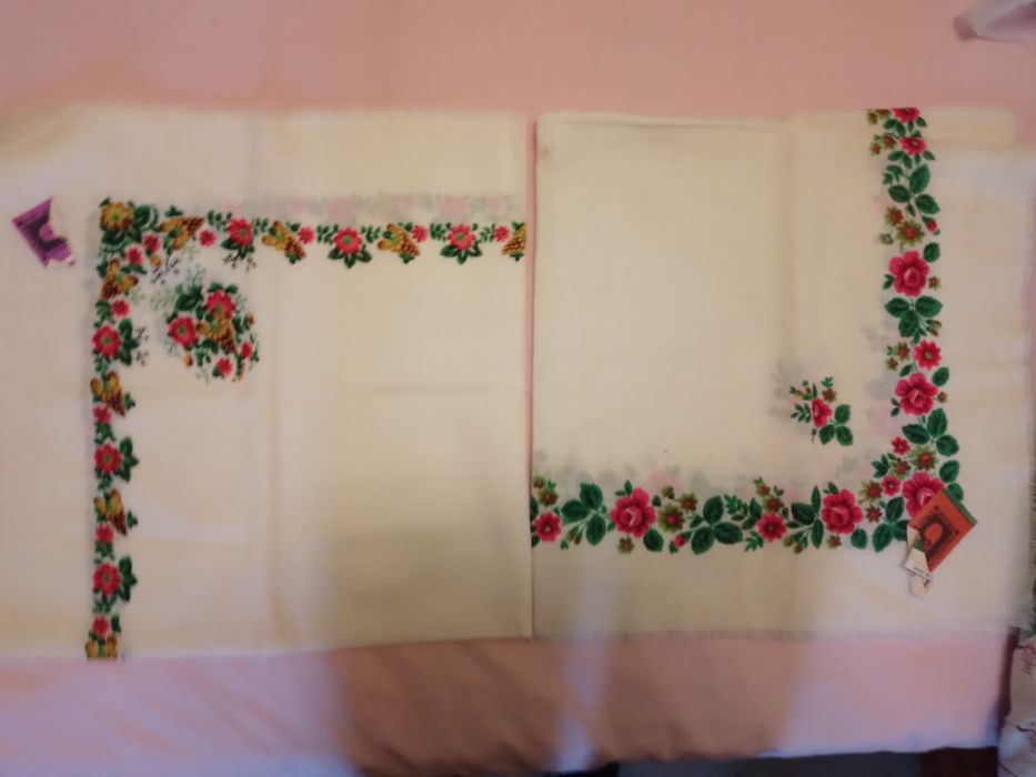 продам    платки , фартуки