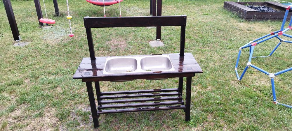 Kuchnia błotna do dziecka lub kwietnik