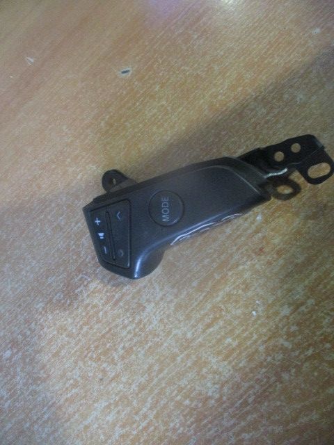 Comando / botão / interruptor multifunções TOYOTA Avensis Wagon (_T25_