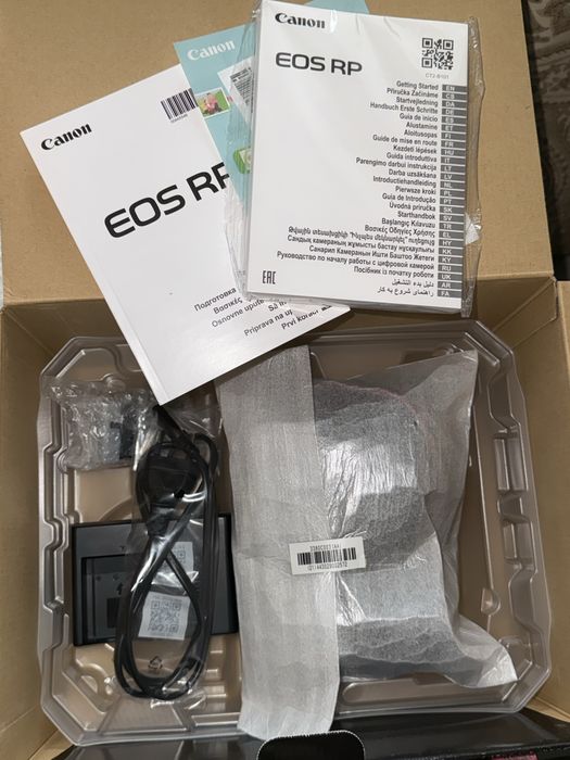 Фотокамера бездзеркальна Canon EOS RP body