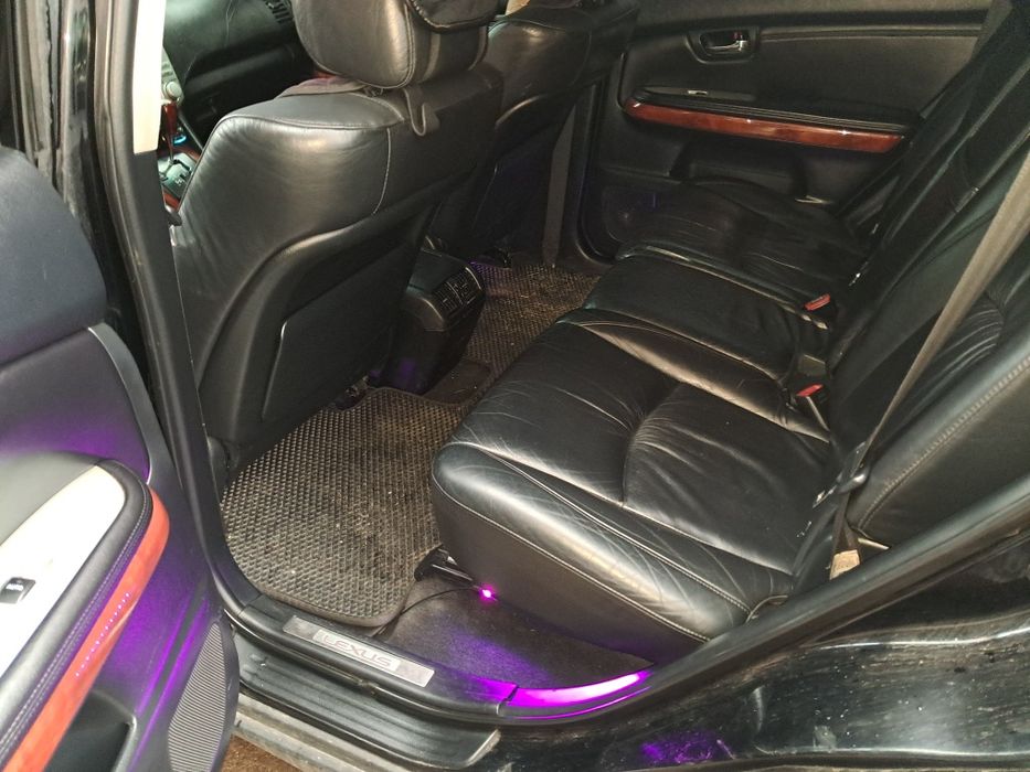 Автомобіль Lexus rx 330