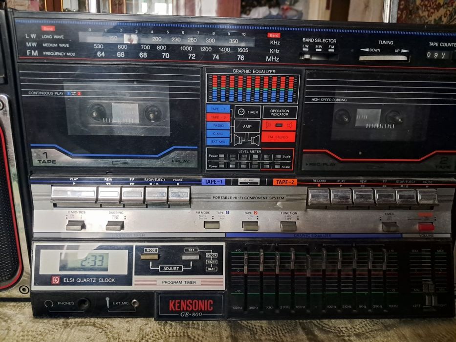 Продам магнітофон двокасетний