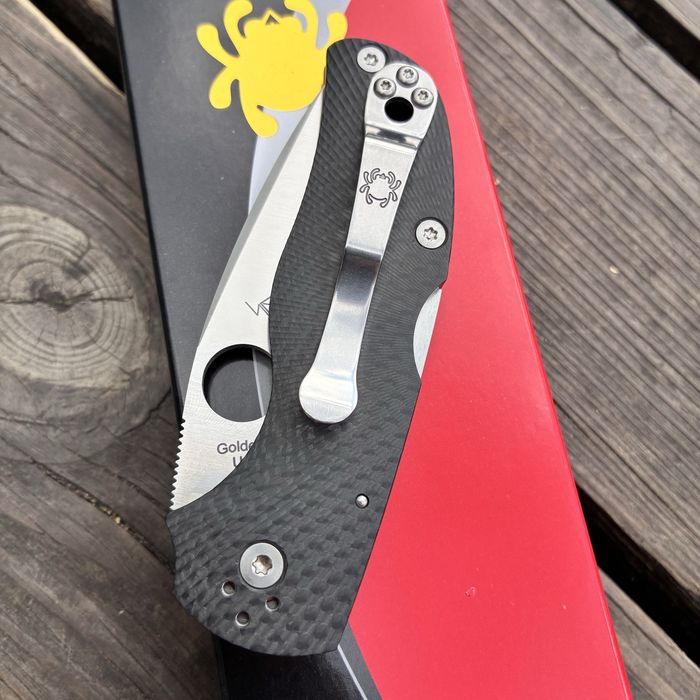 Spyderco Native 5 Fluted Carbon Fiber S90V
