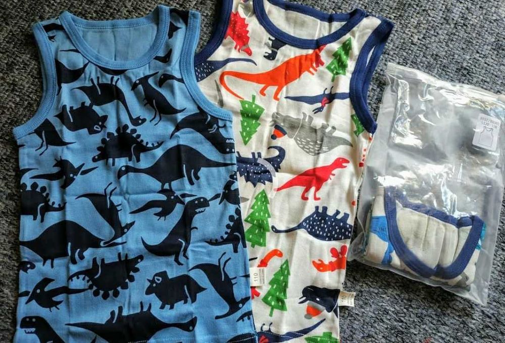 Набір дитячих майок на хлопчика 3 шт. від 2-9 років.