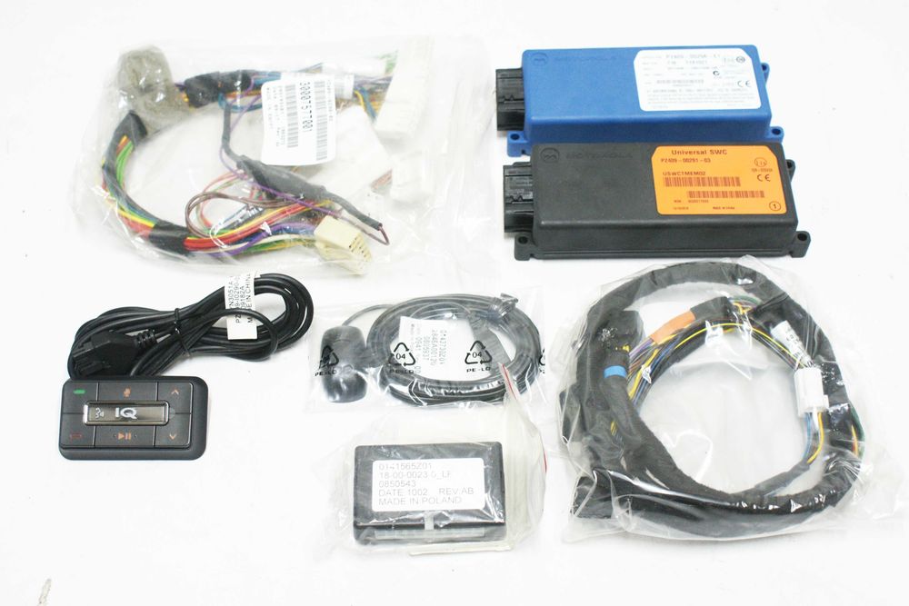 Zestaw Bluetooth H/F HFM UIM2 OE TOYOTA IQ 2008/2016 NOWY oryginalny