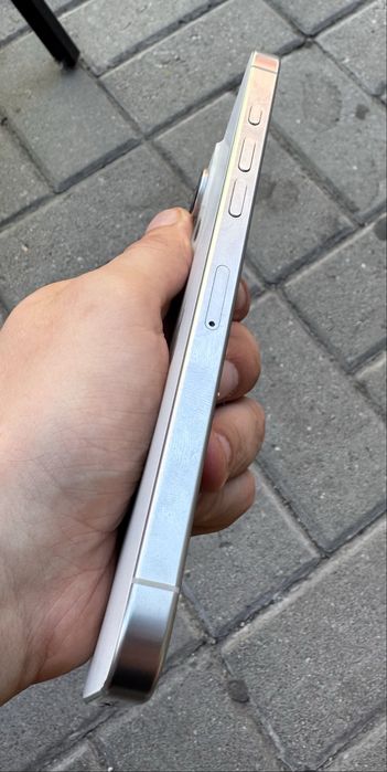 Продам Iphone 16 pro max айклауд