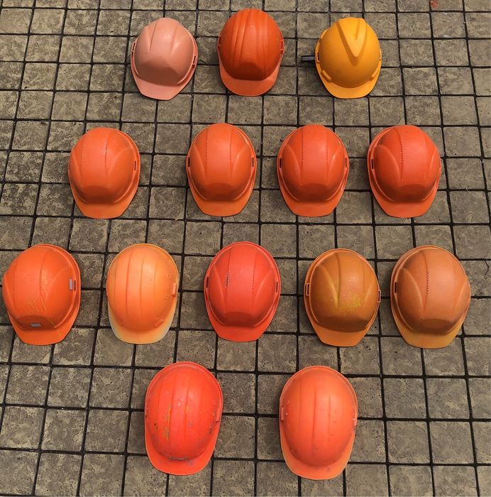 Будівельні Каски. Ціни в описі