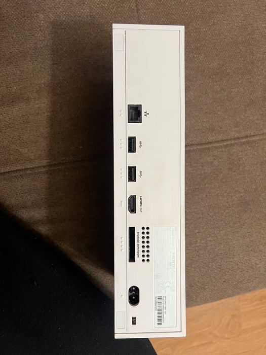 Продам Xbox Series S