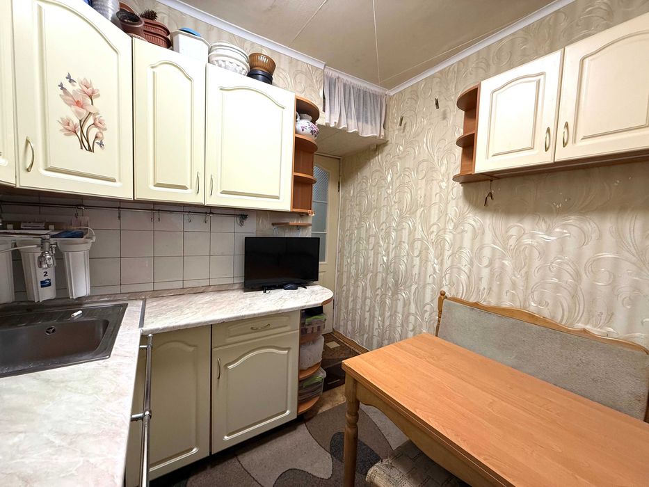 Продам 2к Квартиру Метро Дарниця