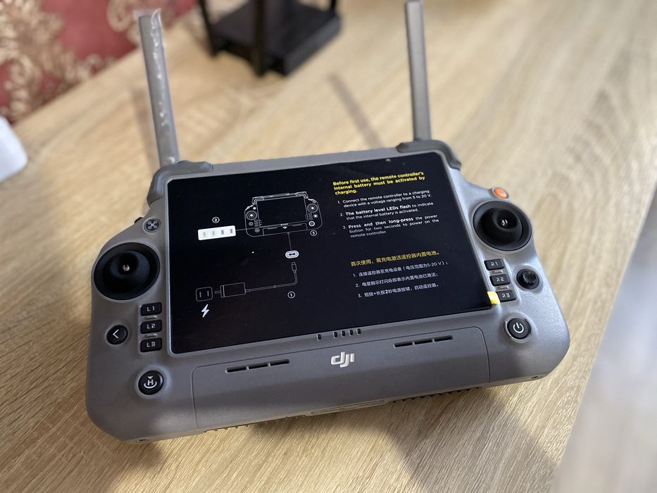 Пульт.   DJI новий