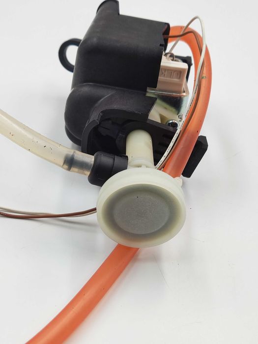 Pompa ULKA EP5GW Siemens EQ500 EQ3 Bosch VeroCUP KOMPLETNA