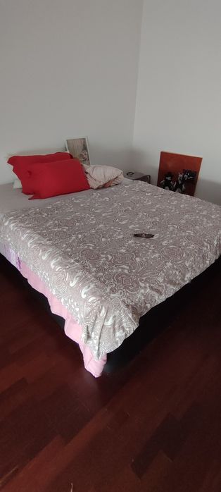 Sommier com estrado elevatório e colchão Molaflex