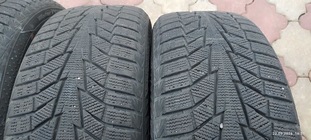 Opony zimowe 4 szt Hankook Winter i*cept iZ2