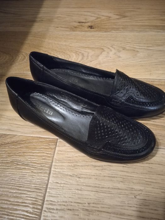 Продам кожаные туфли 36 размер