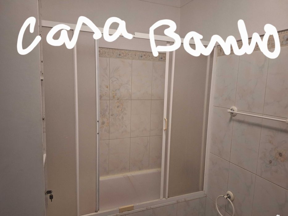 Alugo moradia T2 res chao