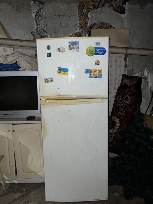 Продам холодильник