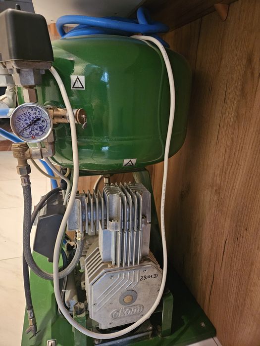Безмасляний компресор EKOM DK 50 PLUS