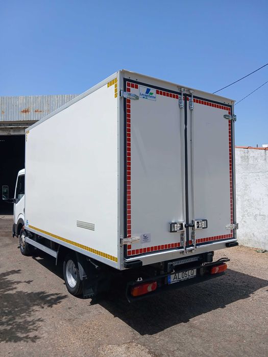 NISSAN NT 400 Frigorífica