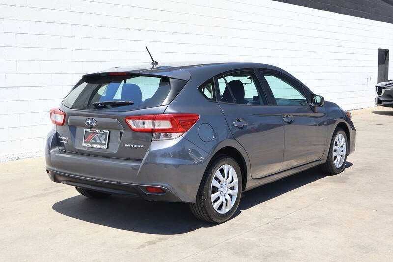 2019 Subaru Impreza 2.0i