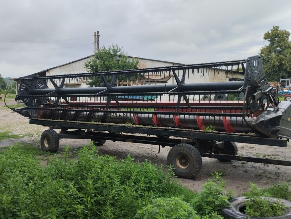 Комбайн зернозбиральний Case 2166