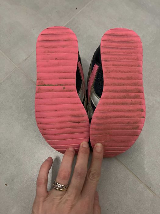 Buty dziecięce Reebok dla dziewczynki rozmiar 27,5