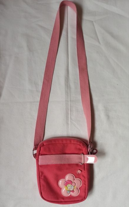 Bolsa Rosa com abelha