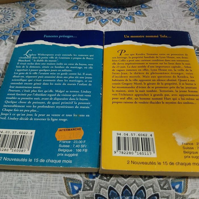 2 livros colecção Harlequin (francês). Portes incluídos