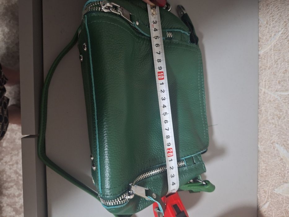 Нова шкіряна сумка