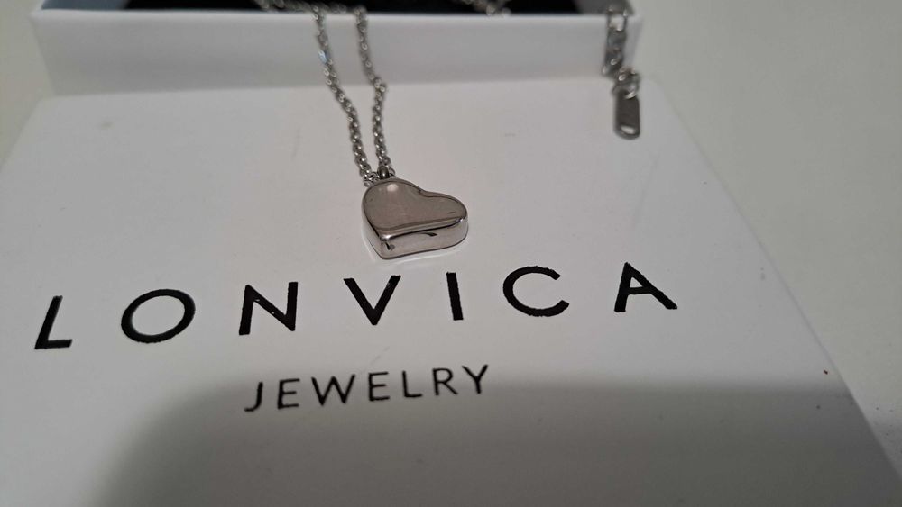 Colar de Prata com coração da Lonvica Jeweley.