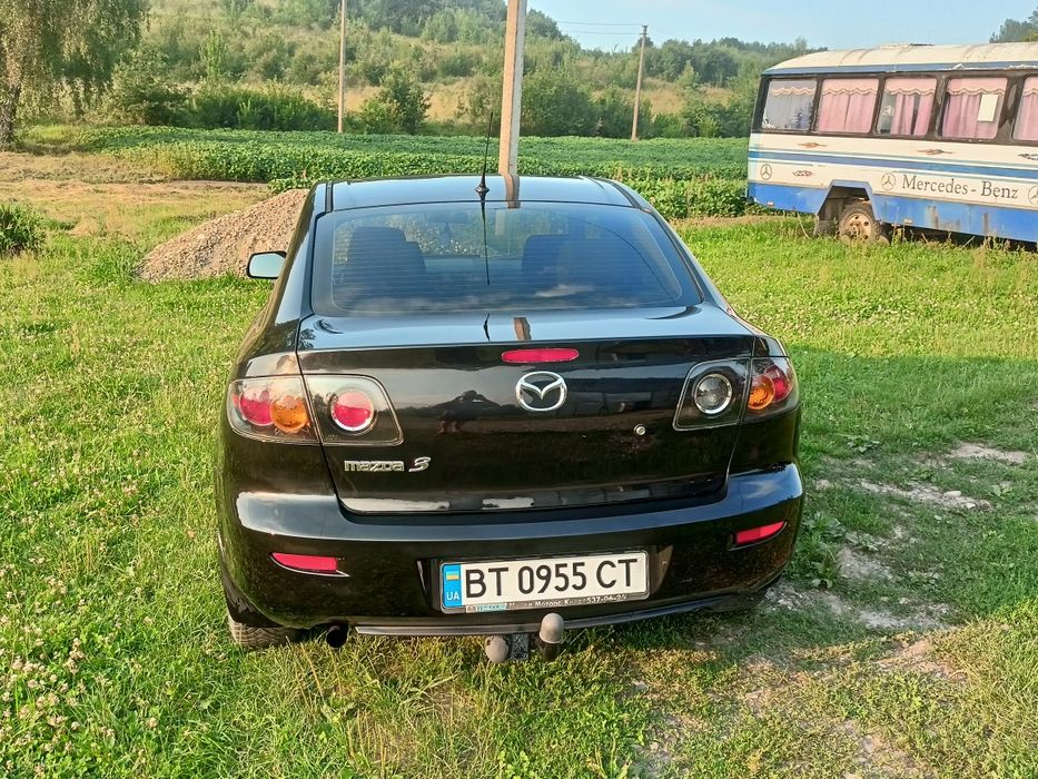 Мазда 3.2006 року