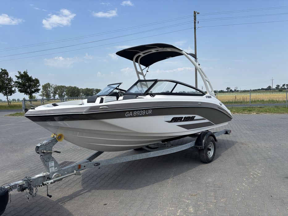 Piękna Lódź motorowa - motorówka Yamaha AR195 Jak Nowa Tylko 23 mtg