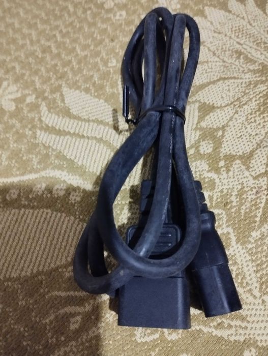 Шнур сетевой питания к системнику.Радиолампы СССР..