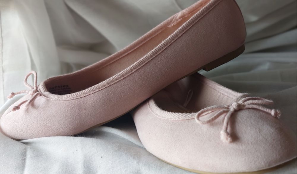 Sabrinas várias cores. Tamanho 39. Pretas nunca foram usadas