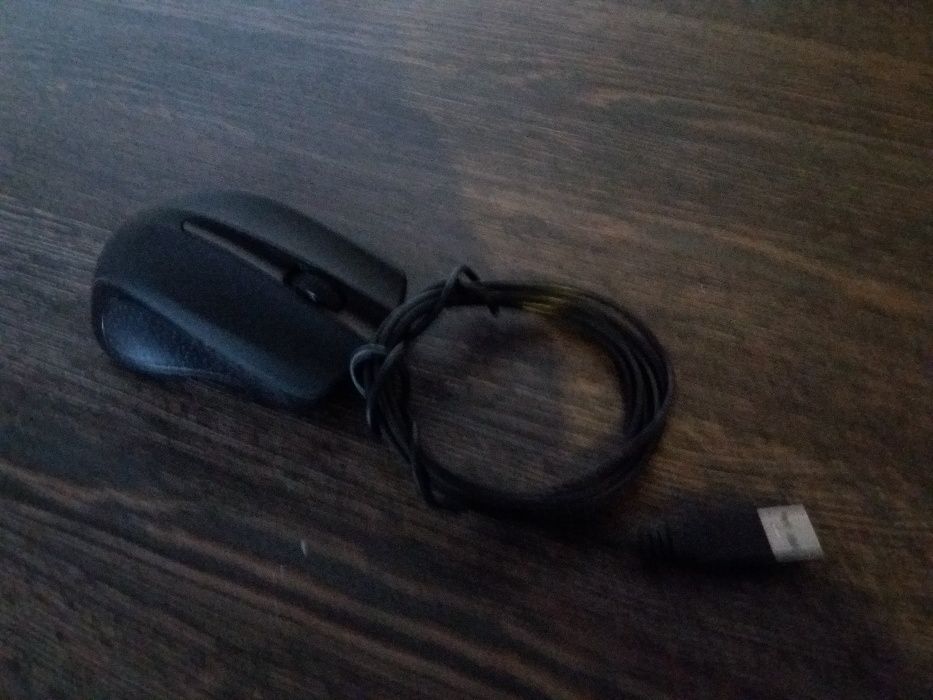 Mysz komputerowa firmy Modecom czarna matowa Polecam super!!!