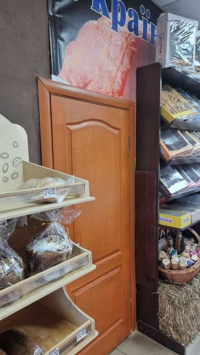 Продам комерційне приміщення  64 м.2  по вул. Волковича 15