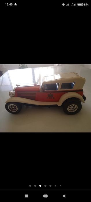 Carro brinquedo antigo