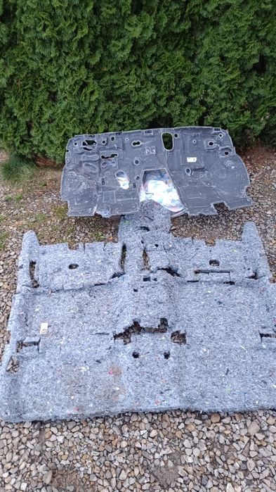 Toyota Yaris IV 1.5H 23rWygłuszenie ściany Grodziowej/Podłogat komplet