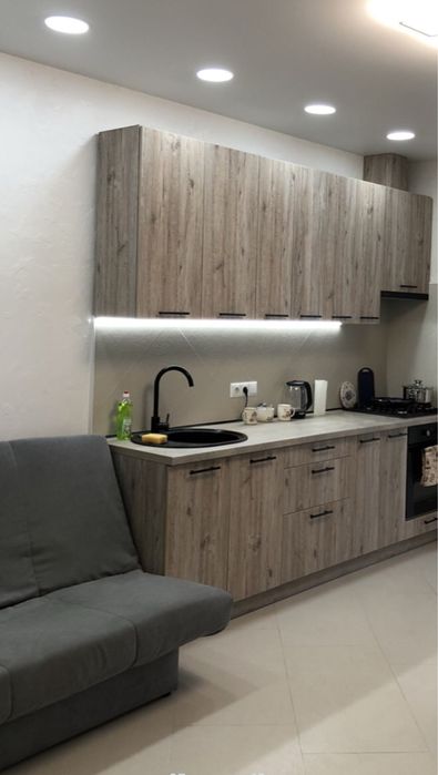 1-кімн. квартира. Новобудова по вул.Зарічанській.  Подобово.На місяць