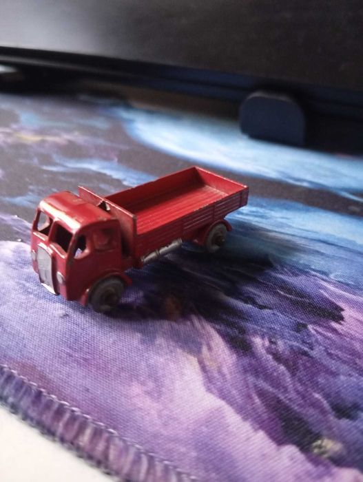 Matchbox Lesney No. 20a E.R.F. Stake Truck – stary model kolekcjonerski