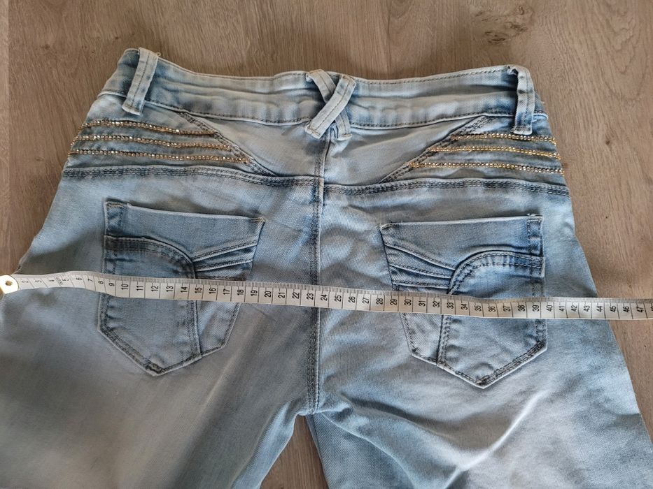 Dzinsy R. 26 długość 3/4