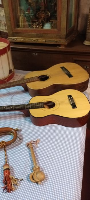 Lote de Instrumentos Musicais Antigos