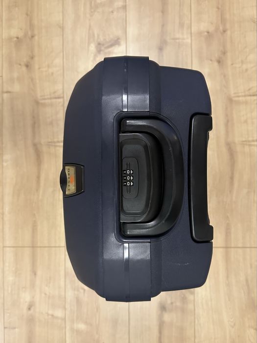 Trolley de Cabine Rígido DELSEY com 2 rodas