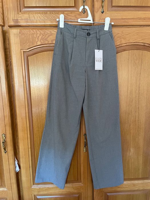 Calças cinzentas Stradivarius NOVAS