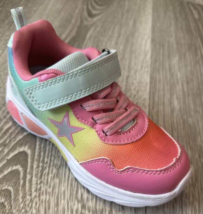 Кросівки для дівчинки 28 розмір