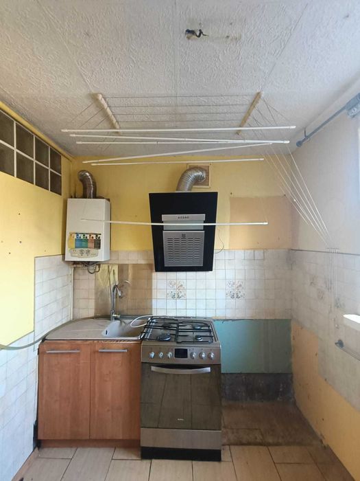 mieszkanie na sprzedaż DO REMONTU 2 pokoje z balkonem parter bloki wojskowe